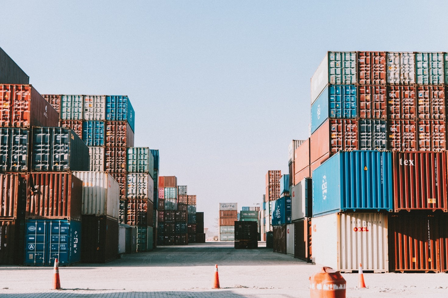 Understanding the Importance of Cross Docking in Freight Management